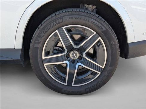 Used 2024 Mercedes-Benz GLC 300 4MATIC image 22