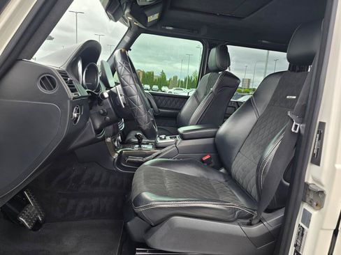 Used 2018 Mercedes-Benz G 550 Squared image 14