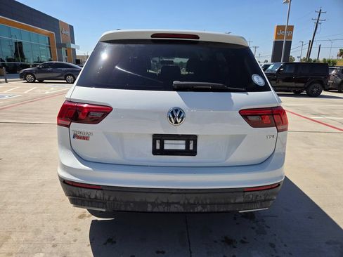 Used 2018 Volkswagen Tiguan S FWD image 4
