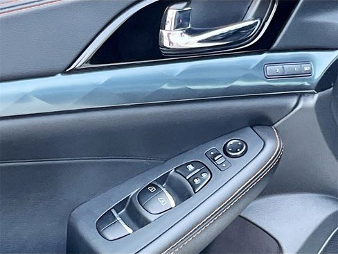 Used 2022 Nissan Maxima SR w/ Sport Mat Group image 18