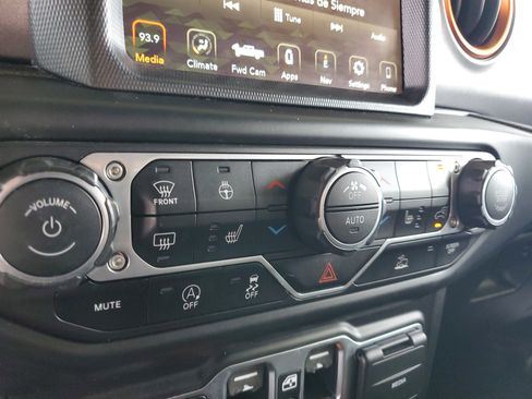 Certified 2021 Jeep Gladiator Mojave AWD/4WD image 28