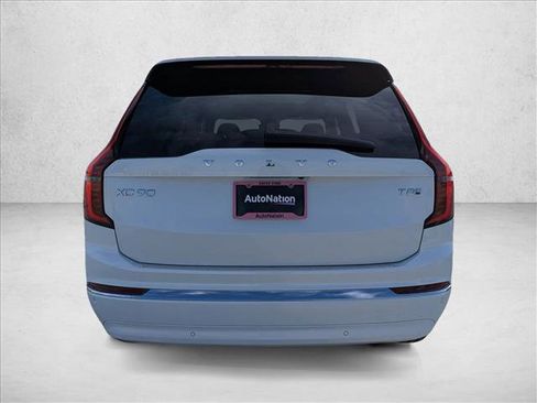 New 2026 Volvo XC90 T8 Ultra w/ Protection Package Premier image 8