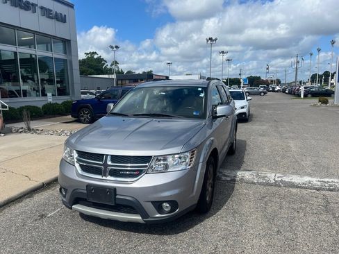 Used 2018 Dodge Journey SXT w/ Connectivity Group FWD image 7