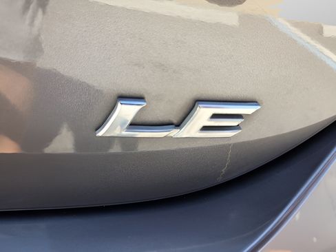 Used 2020 Toyota Camry LE FWD image 30