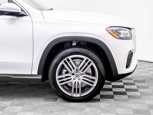New 2025 Mercedes-Benz GLS 450 GLS 450 image 32