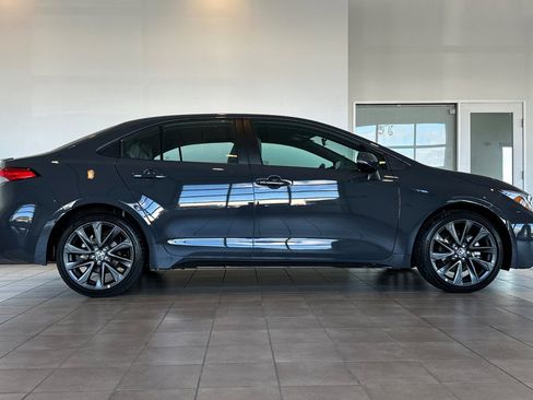 Certified 2025 Toyota Corolla SE w/ Convenience Package image 3