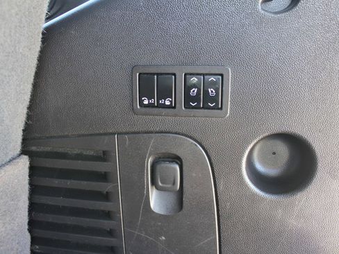 Used 2015 GMC Yukon SLT w/ Open Road Package image 51