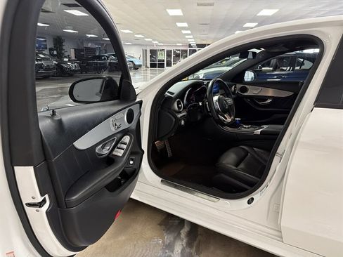 Used 2019 Mercedes-Benz C 300 Sedan image 18