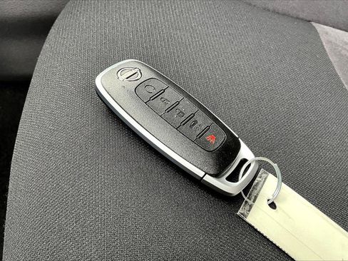 New 2025 Nissan Sentra SR image 34