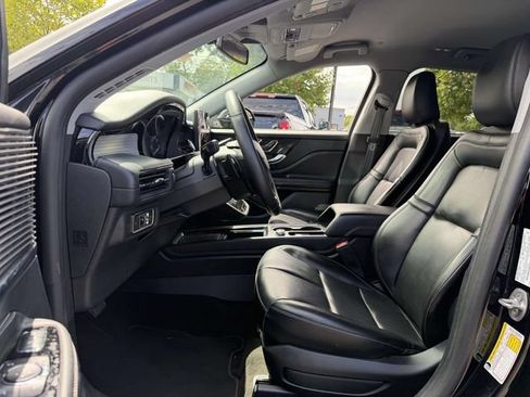 Used 2022 Lincoln Corsair AWD w/ Equipment Group 101A image 6