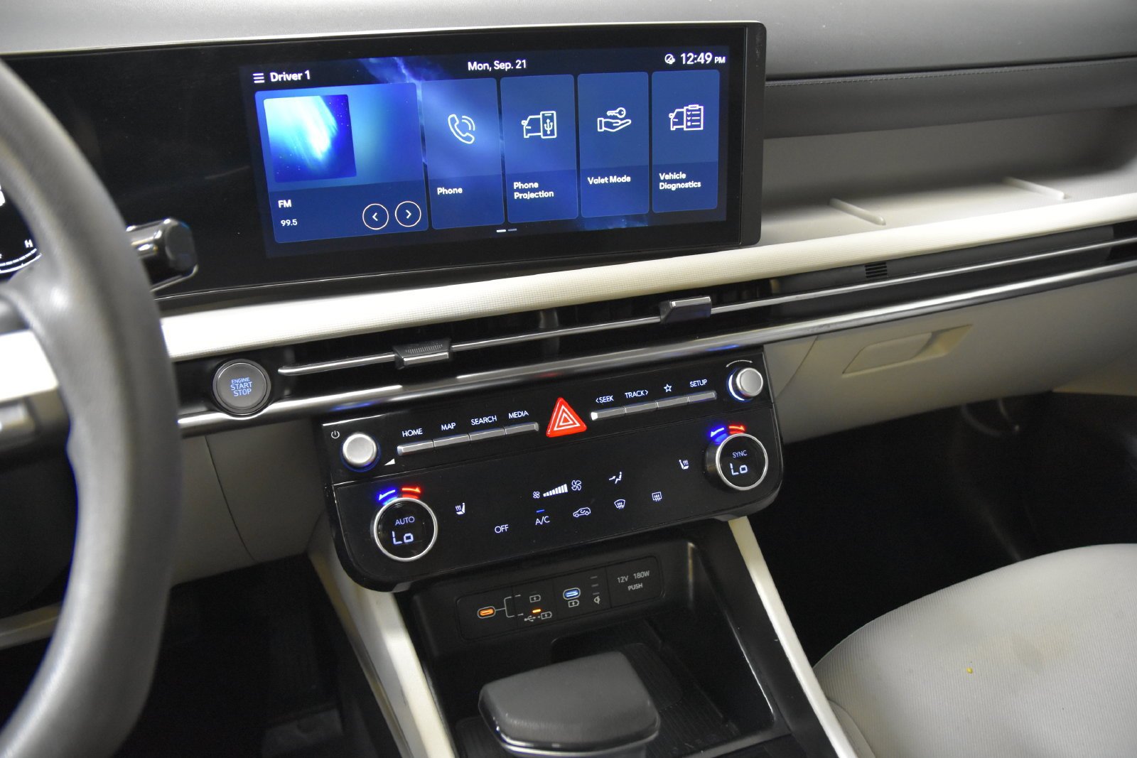 Used 2025 Hyundai Tucson SEL FWD image 17