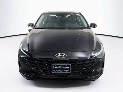 Used 2023 Hyundai Elantra Limited FWD image 2