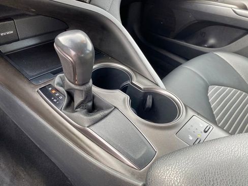 Used 2023 Toyota Camry SE image 33