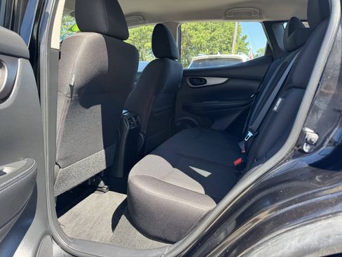 Used 2020 Nissan Rogue Sport S AWD/4WD image 25