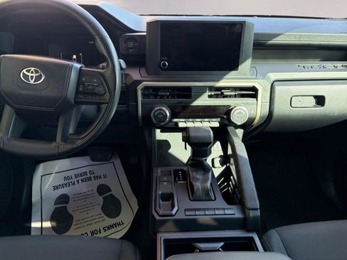 Used 2025 Toyota Tacoma SR image 11