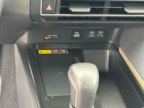 Used 2025 Toyota Camry SE FWD image 19