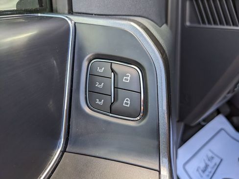 Used 2021 Ford F150 Lariat w/ Equipment Group 502A High image 26