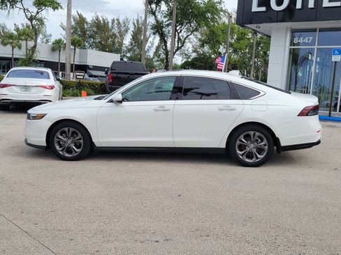 Used 2024 Honda Accord EX image 8