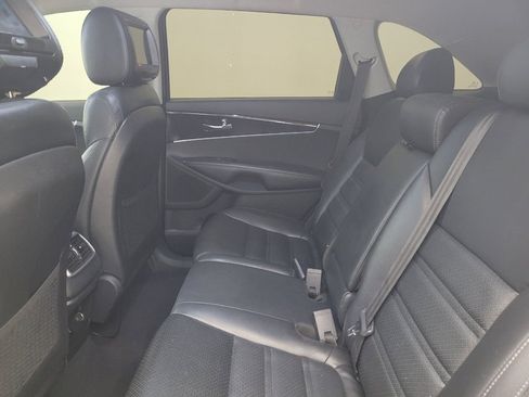 Used 2017 Kia Sorento FWD w/ LX Convenience Package image 18