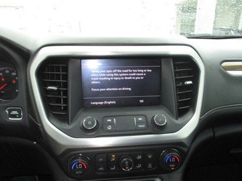 Used 2021 GMC Acadia SLE image 44