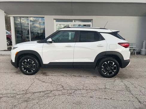 Used 2023 Chevrolet TrailBlazer LT w/ Convenience Package image 4