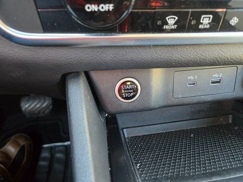 Used 2023 Nissan Rogue SV image 17