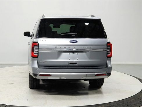 Used 2024 Ford Expedition Limited image 6