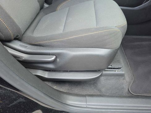 Used 2019 Chevrolet Traverse LS FWD image 35