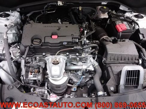 Used 2023 Honda HR-V Sport image 9