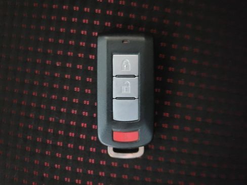 Used 2024 Mitsubishi Mirage image 32