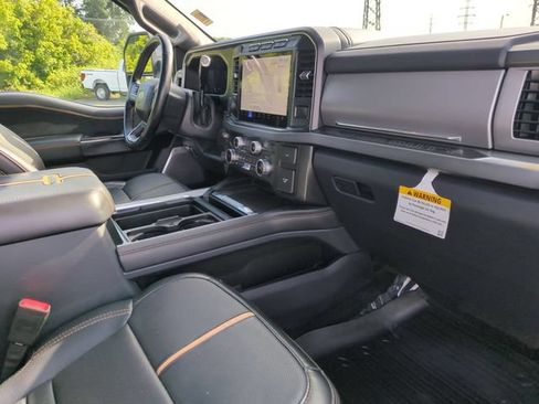 Used 2024 Ford F350 Platinum AWD/4WD image 36