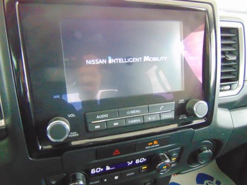 Used 2022 Nissan Frontier SV AWD/4WD image 28