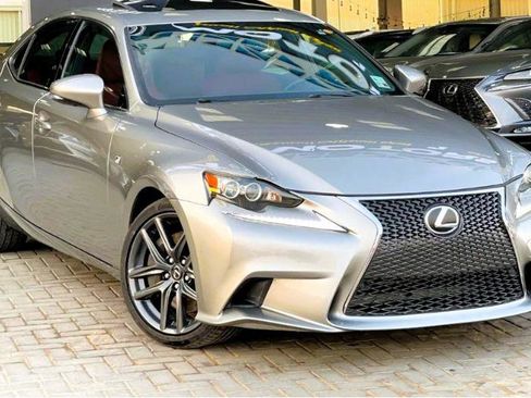 Used 2015 Lexus IS 350 4dr Sdn RWD w/ Navigation System Package image 2
