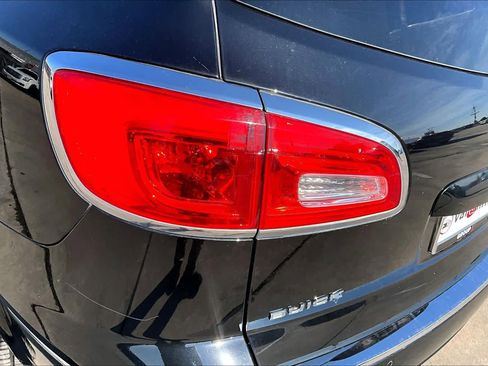 Used 2017 Buick Enclave Leather w/ Enclave Sport Touring Edition image 28