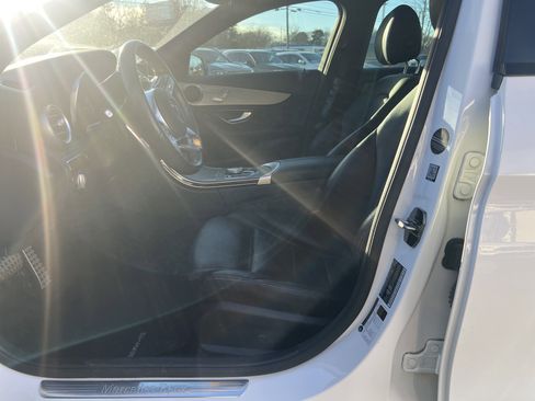 Certified 2019 Mercedes-Benz C 300 Sedan image 16