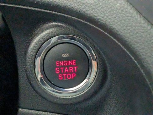 Used 2022 Subaru Ascent Limited w/ Technology Package image 26