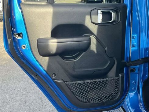 Used 2020 Jeep Gladiator Sport w/ Quick Order Package 24S image 16