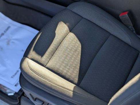 Used 2022 Chevrolet Silverado 1500 LT Trail Boss w/ Protection Package image 29