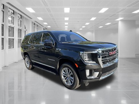 Certified 2024 GMC Yukon SLT w/ SLT Premium Package AWD/4WD image 3
