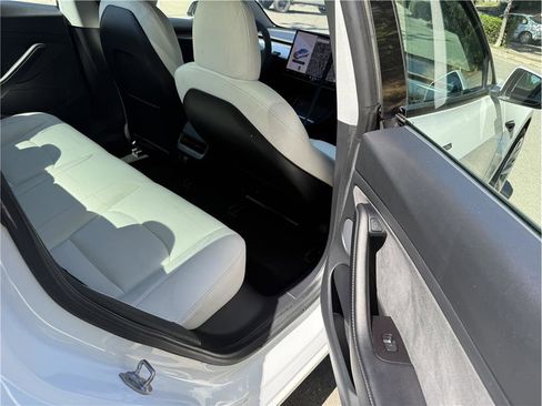 Used 2021 Tesla Model 3 Long Range AWD/4WD image 10