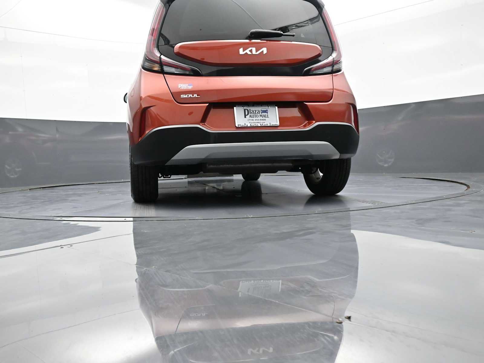 Certified 2023 Kia Soul LX w/ Option Group 015 FWD image 30