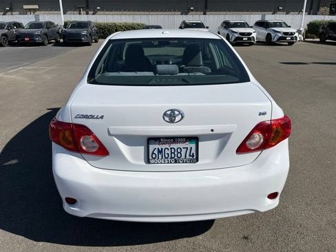 Used 2010 Toyota Corolla LE FWD image 3