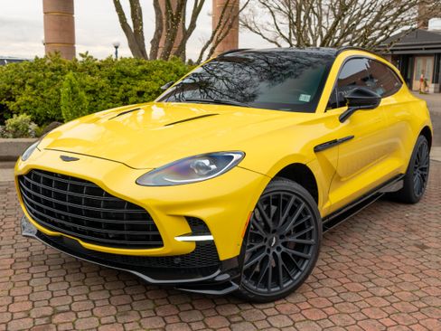 Used 2023 Aston Martin DBX 707 image 45