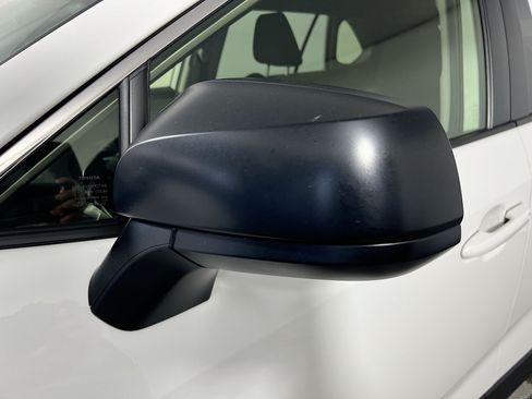Used 2025 Toyota RAV4 LE AWD/4WD image 13