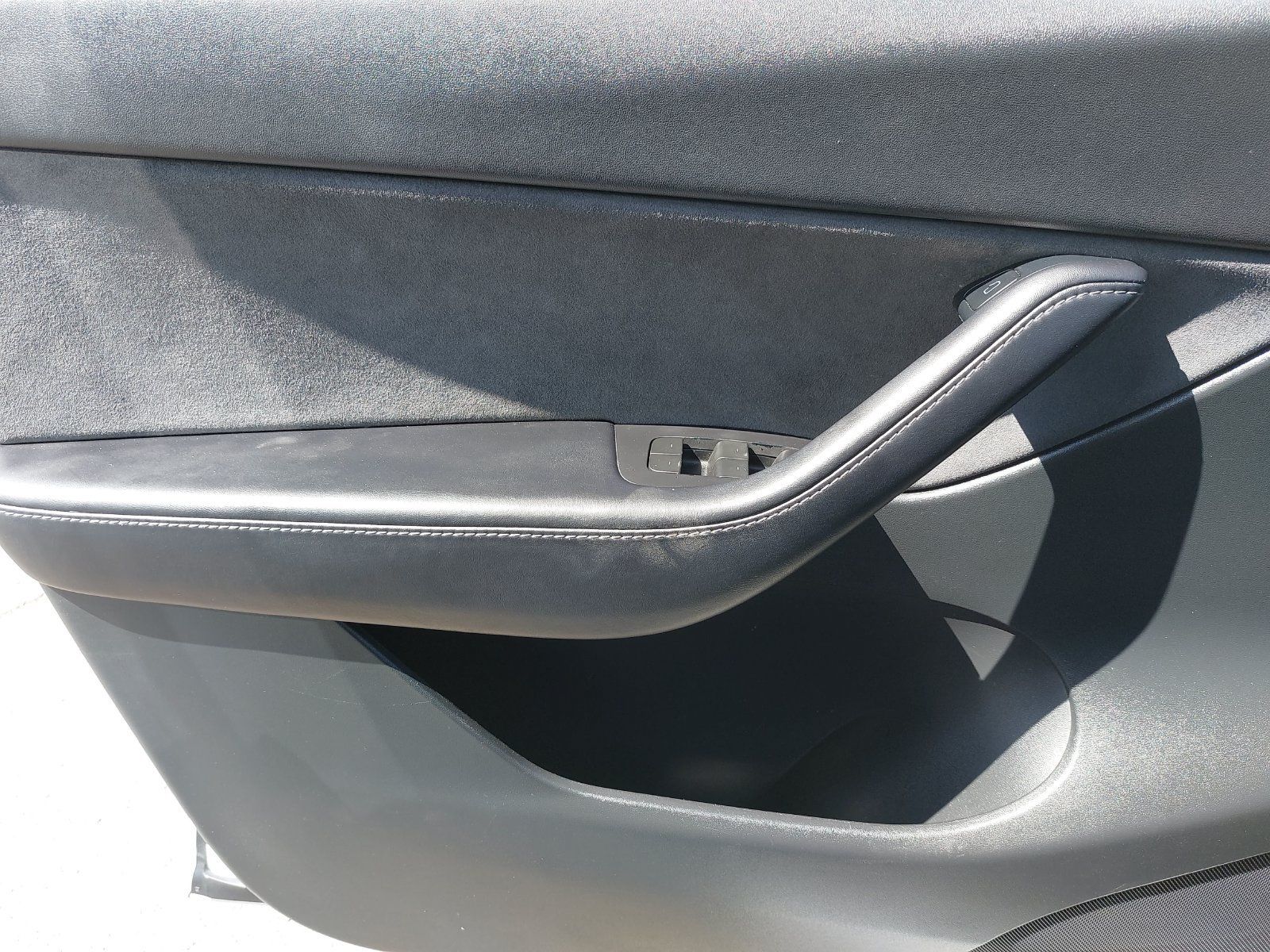 Used 2022 Tesla Model Y Performance AWD/4WD image 29