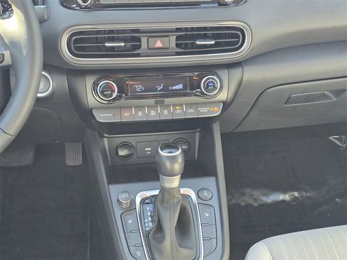Used 2023 Hyundai Kona SEL w/ Convenience Package image 17