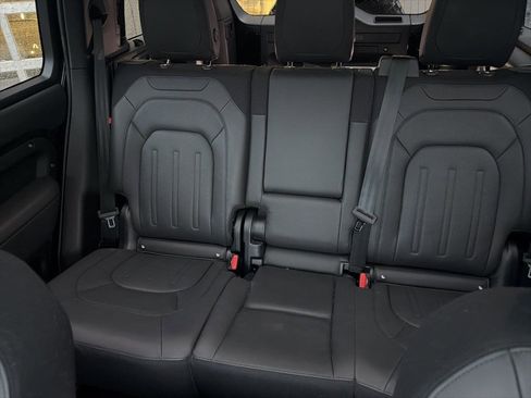 Used 2023 Land Rover Defender 110 X image 17