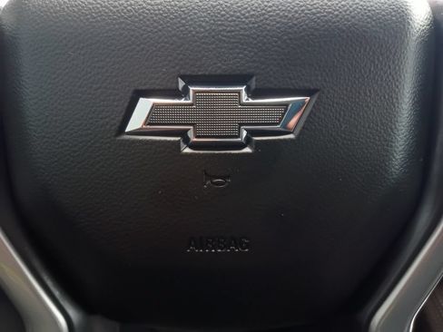 Used 2025 Chevrolet Silverado 1500 LT Trail Boss w/ Convenience Package II AWD/4WD image 5