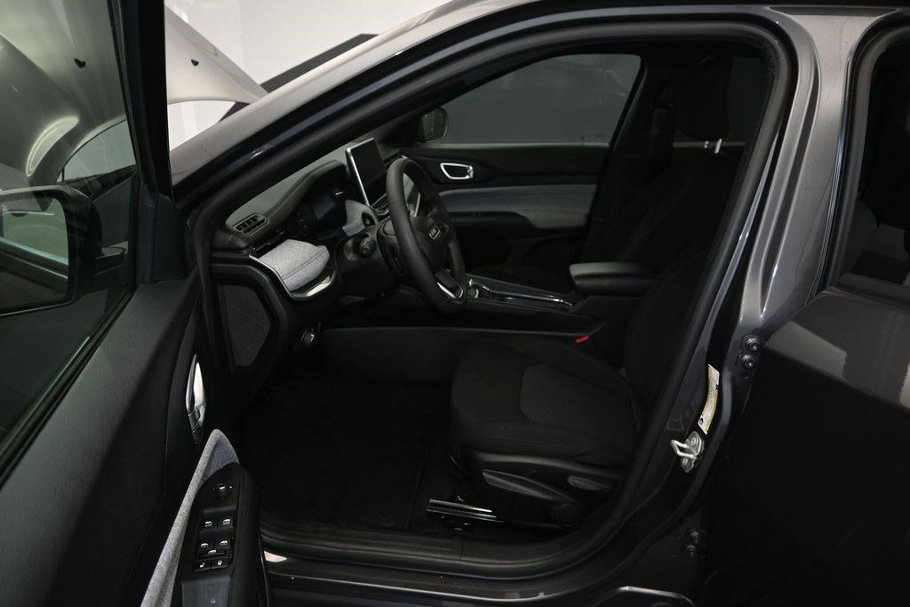 Used 2024 Jeep Compass Sport AWD/4WD image 16