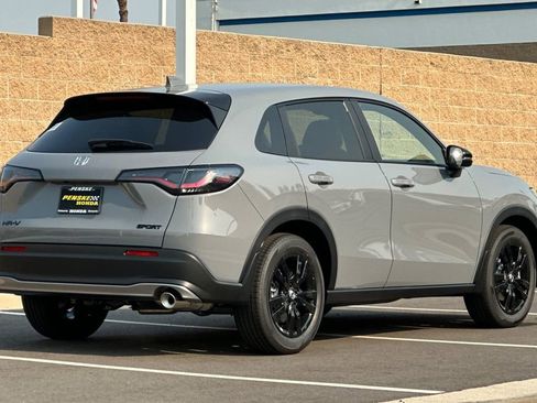 New 2026 Honda HR-V Sport image 4